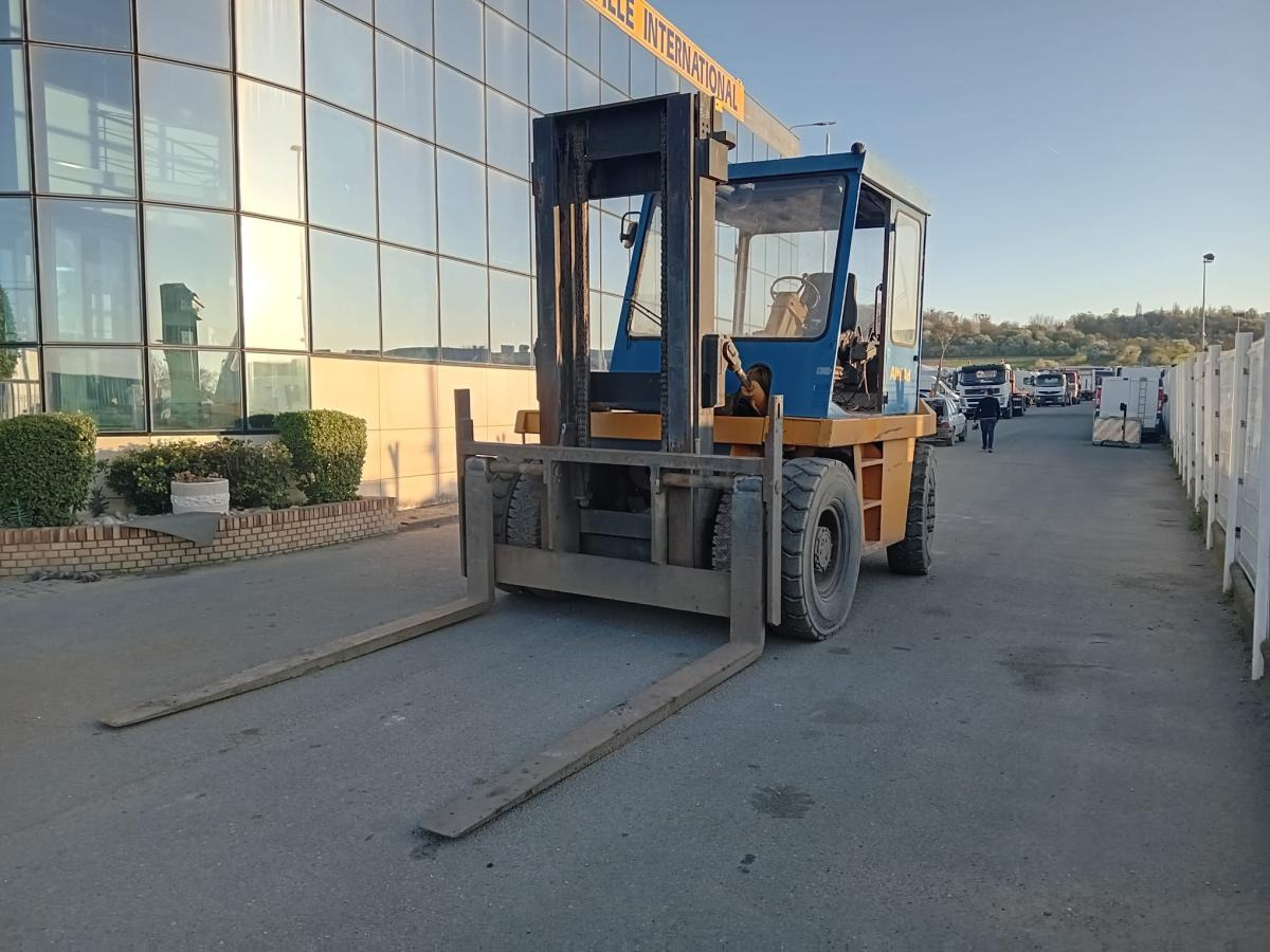 Diesel heftruck Linde H100