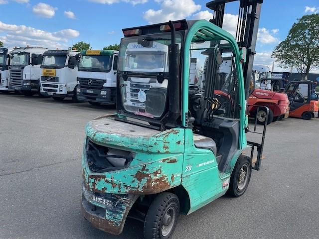 Diesel heftruck Mitsubishi FD25N