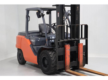 Diesel heftruck Toyota 8FD50N