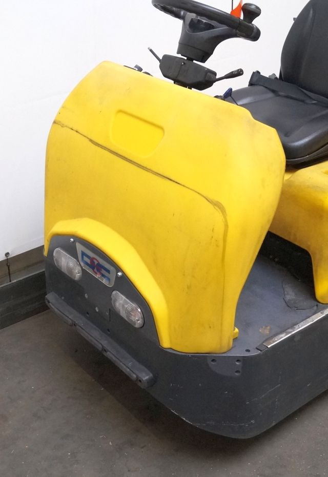 Elektrische trekker Dec Bull 6N