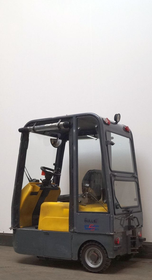 Elektrische trekker Dec Bull 6N