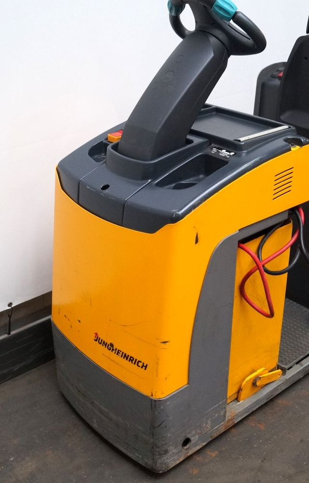 Elektrische trekker Jungheinrich EZS130