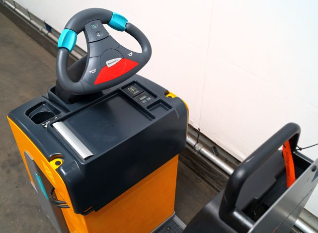 Elektrische trekker Jungheinrich EZS130