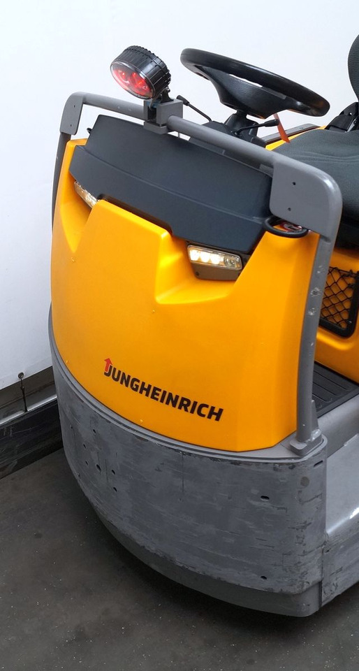 Elektrische trekker Jungheinrich EZS570