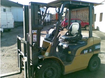 Cat Cat DP25N - heftruck