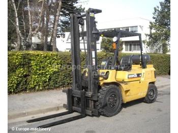 Caterpillar GP40 - heftruck