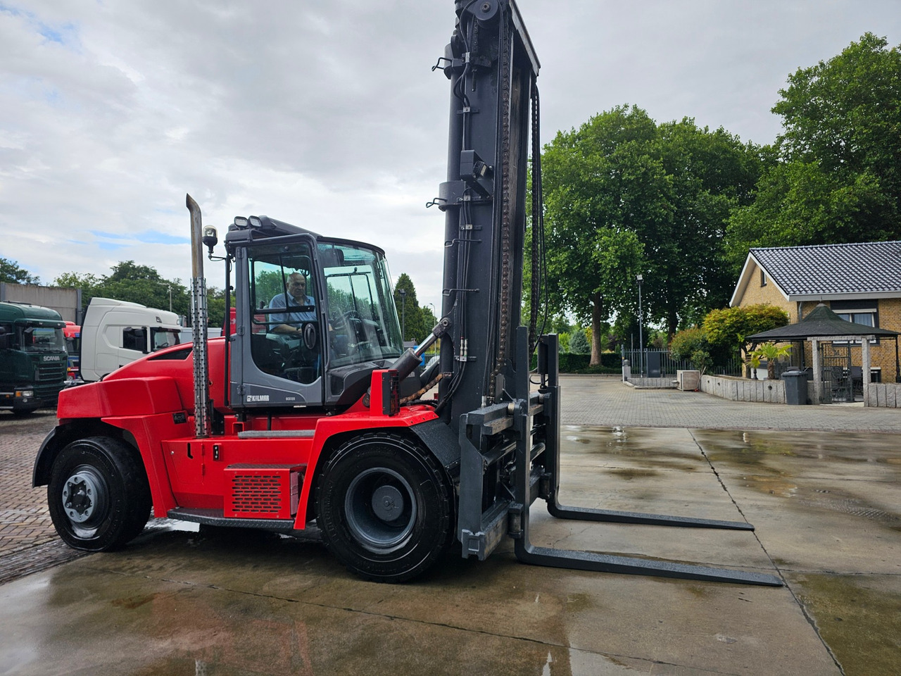 Heftruck Kalmar DCG 120-6 Diesel
