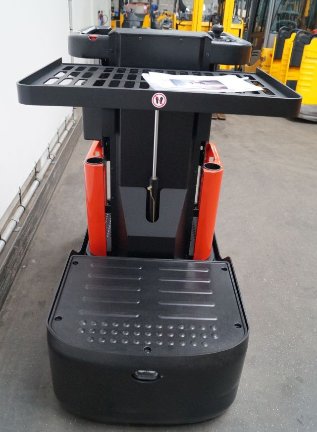 Orderverzameltruck EP JX0-30