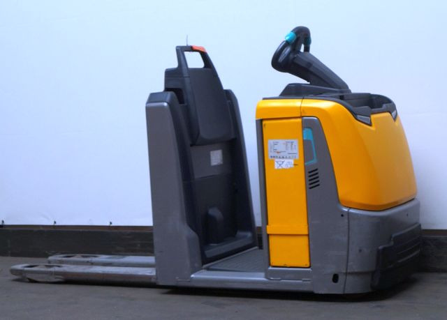 Orderverzameltruck Jungheinrich ECE225