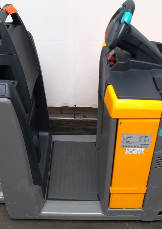 Orderverzameltruck Jungheinrich ECE225
