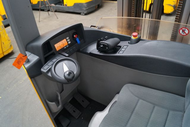 Reach truck Jungheinrich ETV214