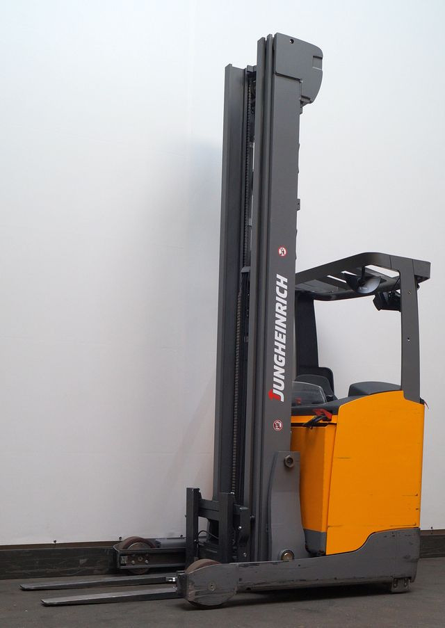Reach truck Jungheinrich ETV216