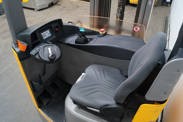Reach truck Jungheinrich ETV216