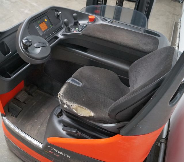 Reach truck Linde R14HD-01