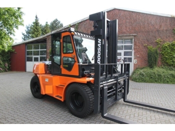 Doosan D 90 - Ruw terrein heftruck