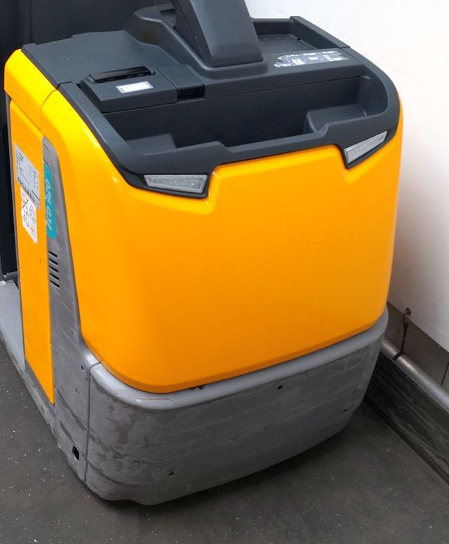 Stapelaar Jungheinrich ECD320