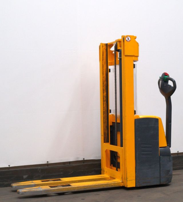 Stapelaar Jungheinrich EJC110