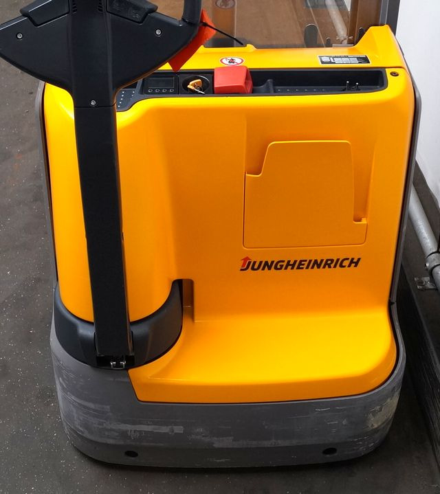 Stapelaar Jungheinrich EJC112