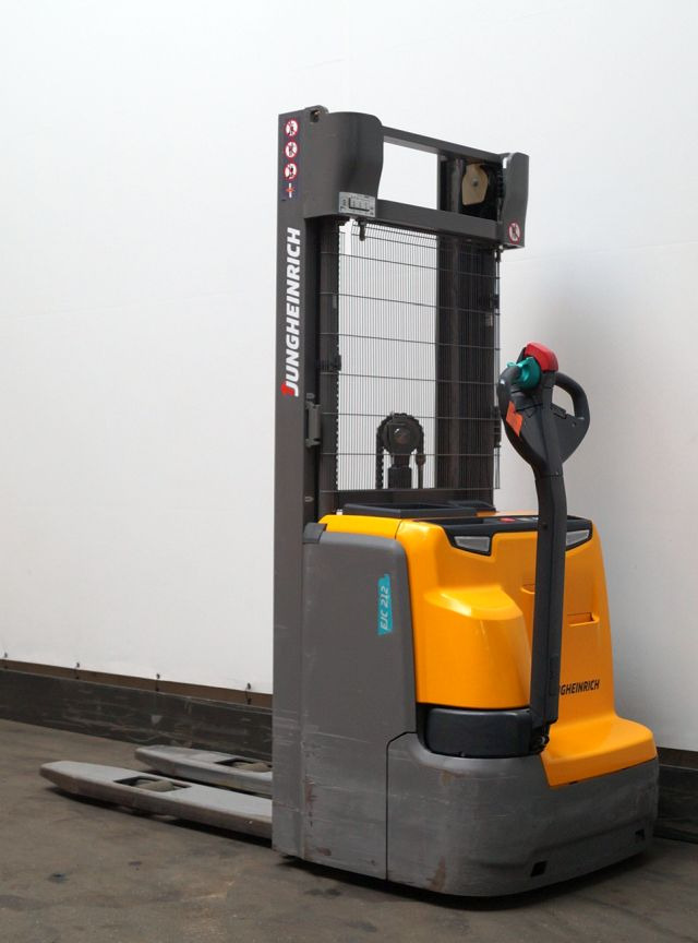 Stapelaar Jungheinrich EJC212