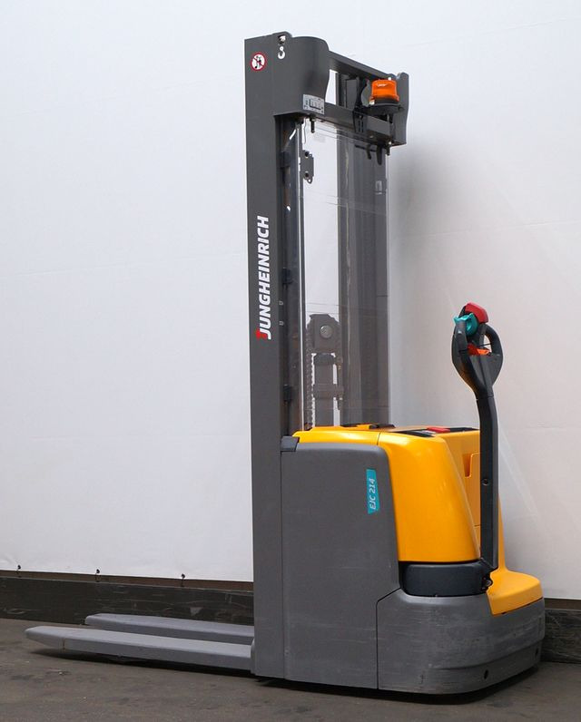 Stapelaar Jungheinrich EJC214