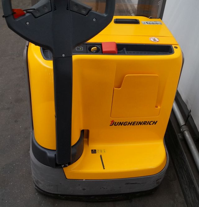 Stapelaar Jungheinrich EJC214z