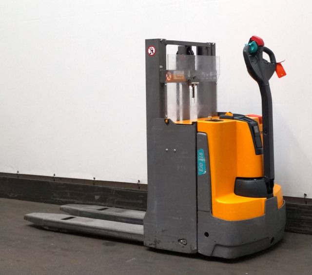 Stapelaar Jungheinrich EJD118