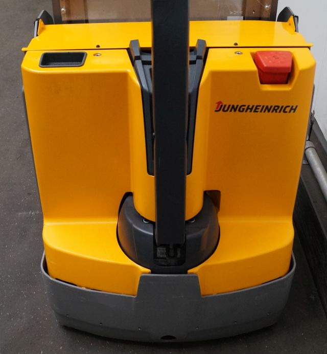 Stapelaar Jungheinrich EJD118