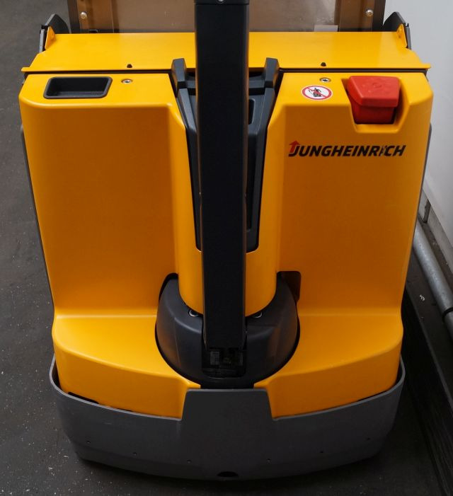 Stapelaar Jungheinrich EJD118