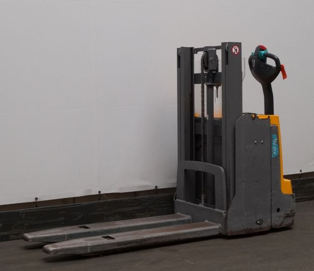 Stapelaar Jungheinrich EJD118