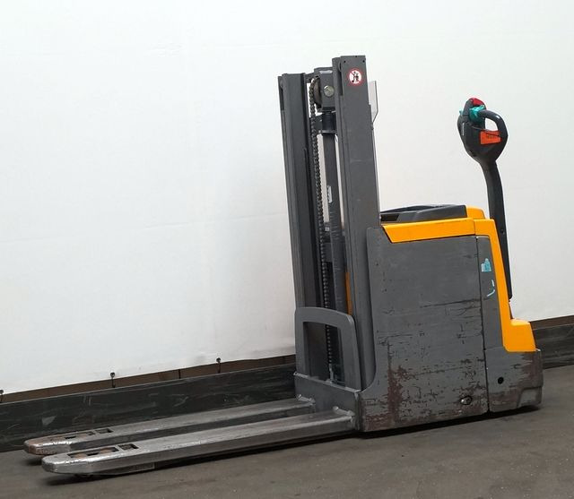 Stapelaar Jungheinrich EJD220