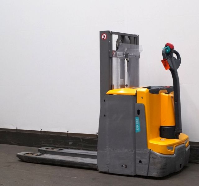 Stapelaar Jungheinrich EJD222