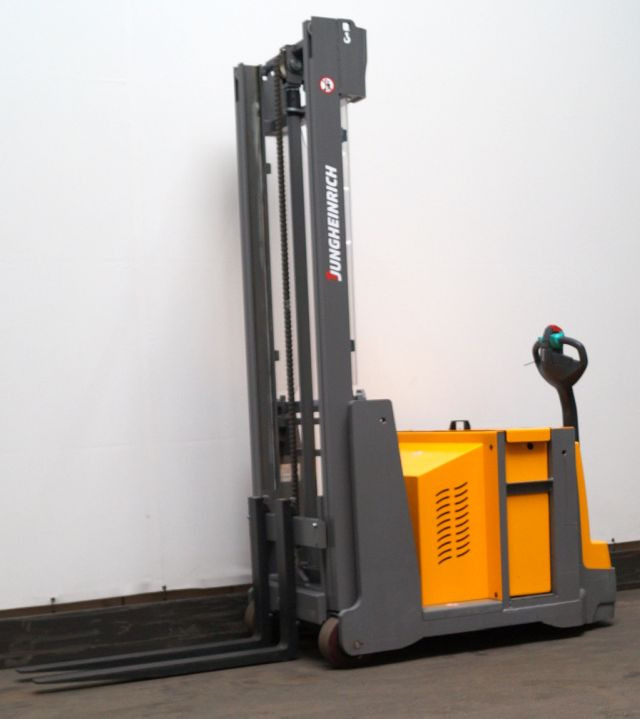 Stapelaar Jungheinrich EJG110