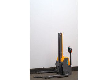 Stapelaar  Jungheinrich EMC B10