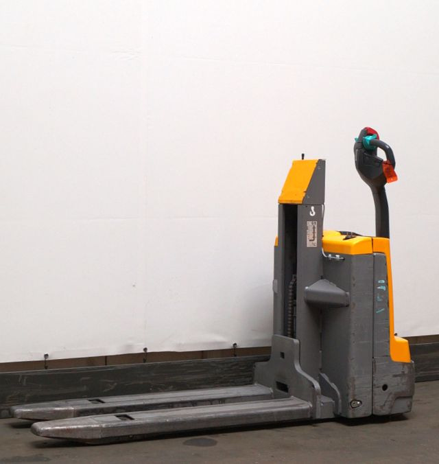 Stapelaar Jungheinrich EMD115i
