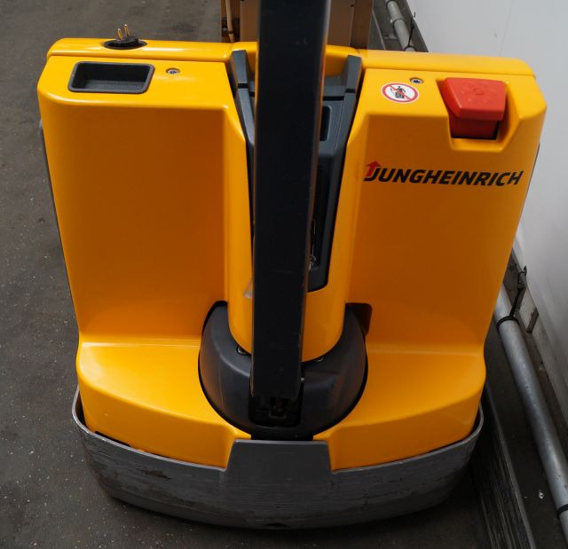 Stapelaar Jungheinrich EMD115i