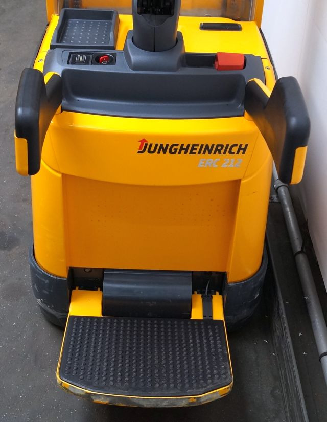 Stapelaar Jungheinrich ERC212