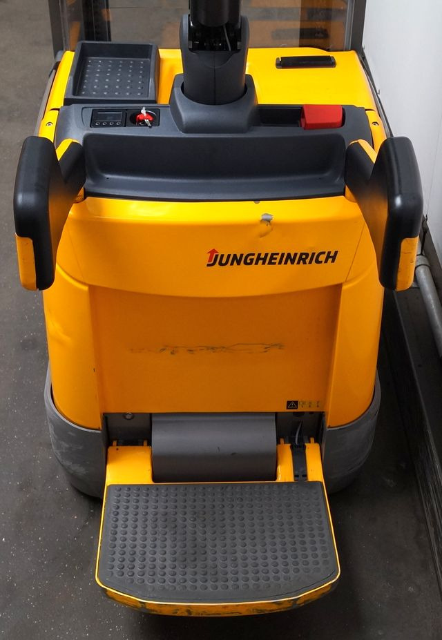 Stapelaar Jungheinrich ERC216