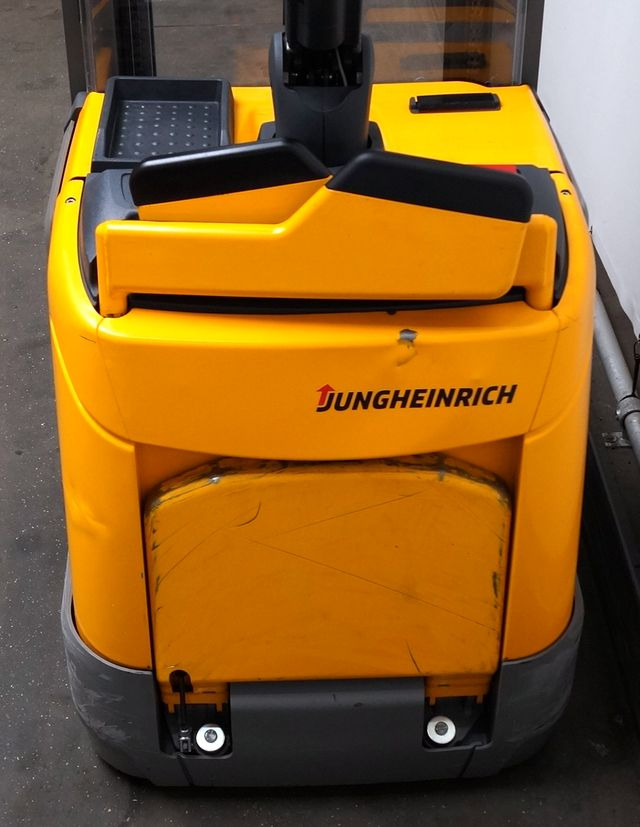 Stapelaar Jungheinrich ERC216