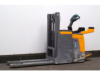 Stapelaar  Jungheinrich ERD220