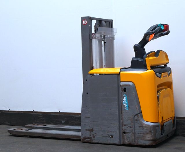 Stapelaar Jungheinrich ERD220