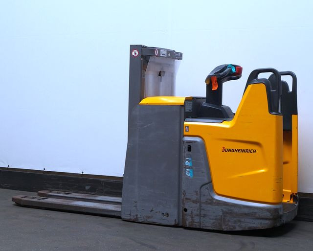 Stapelaar Jungheinrich ERD220