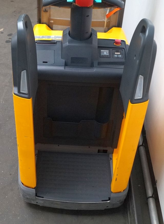 Stapelaar Jungheinrich ERD220