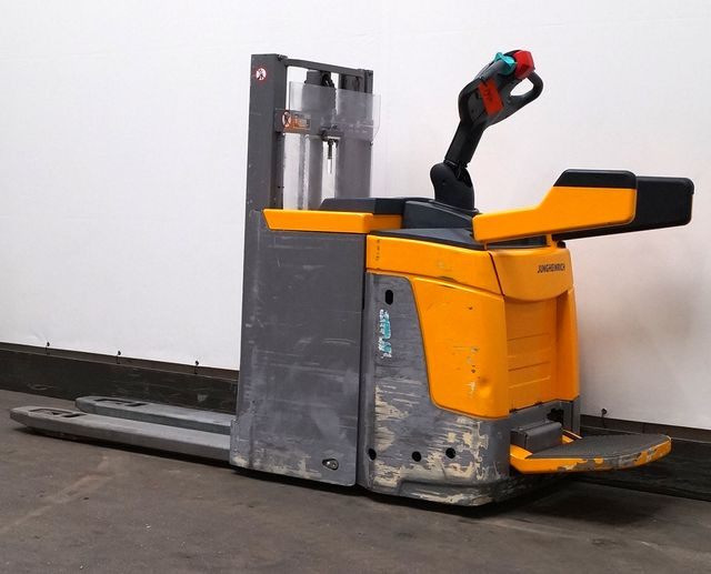 Stapelaar Jungheinrich ERD220