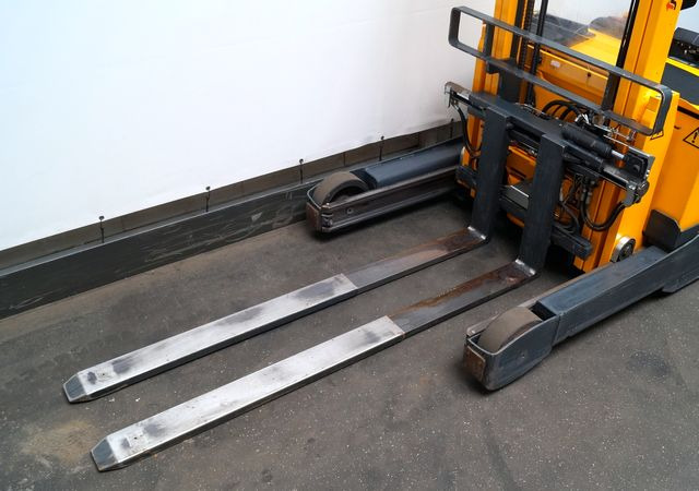 Stapelaar Jungheinrich ERV308