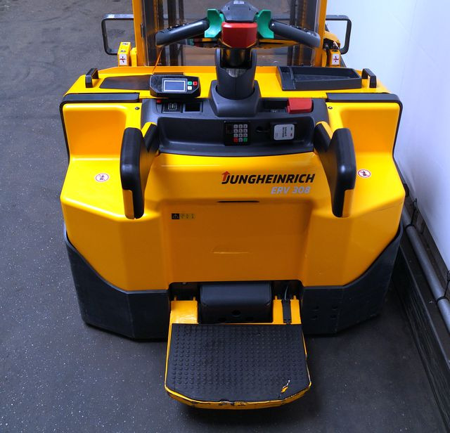 Stapelaar Jungheinrich ERV308