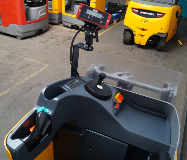 Stapelaar Jungheinrich ESD120