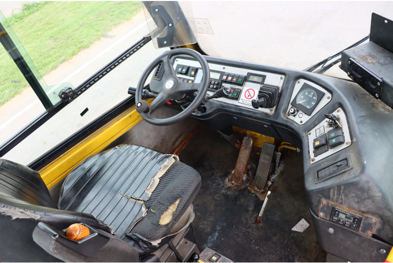 Terminal trekker Terberg BC182