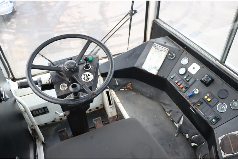 Terminal trekker Terberg TRT89