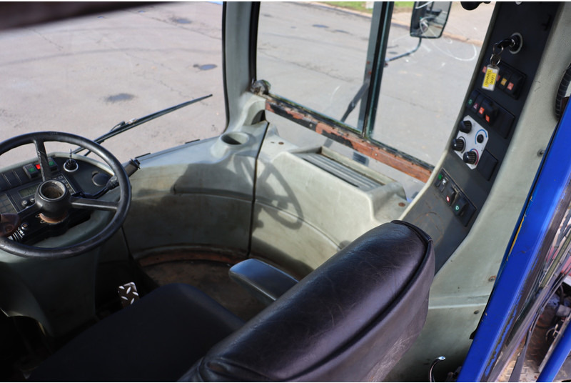 Terminal trekker Terberg TT220