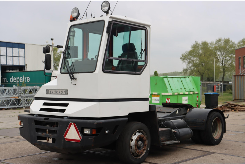 Terminal trekker Terberg YT180